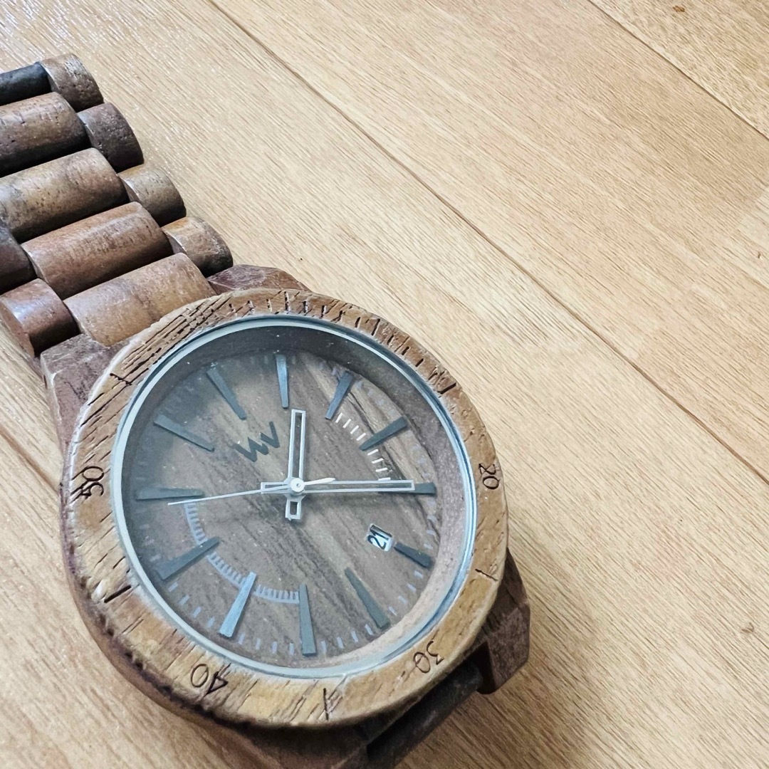 WEWOOD(ウィーウッド)のWE WOOD アナログ腕時計　ウッド メンズの時計(腕時計(アナログ))の商品写真