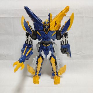 バンダイ(BANDAI)の騎士竜戦隊リュウソウジャー竜装合体DXキシリュウネプチューン(キャラクターグッズ)