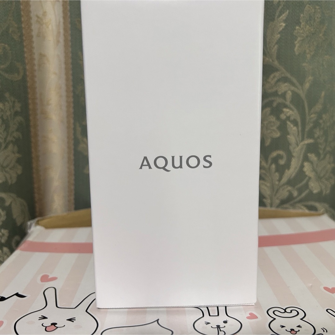 AQUOS(アクオス)のシャープ AQUOS sense6s 5G SIMフリー 4GB/64GB 未開 スマホ/家電/カメラのスマートフォン/携帯電話(スマートフォン本体)の商品写真