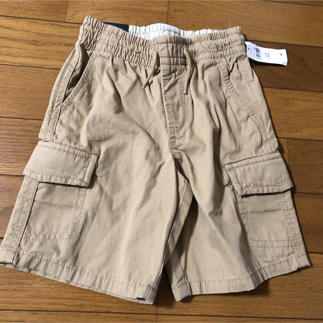 GAP(ギャップ)のGAP ベビーギャップ ハーフパンツ　タグ付き未使用品 キッズ/ベビー/マタニティのキッズ服男の子用(90cm~)(パンツ/スパッツ)の商品写真