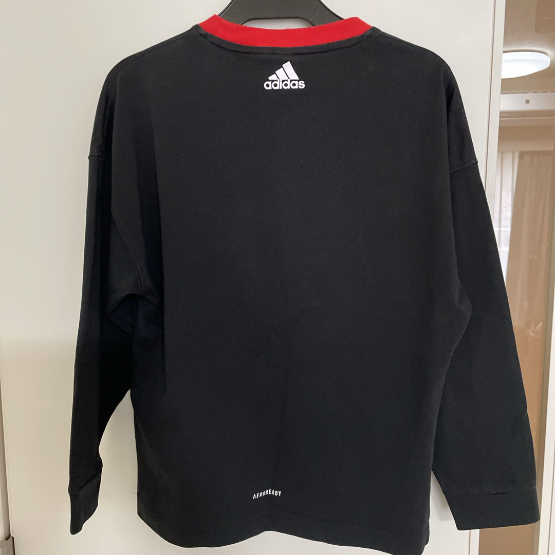 adidas(アディダス)のアディダス☆ロンＴシャツ　140 キッズ/ベビー/マタニティのキッズ服男の子用(90cm~)(Tシャツ/カットソー)の商品写真