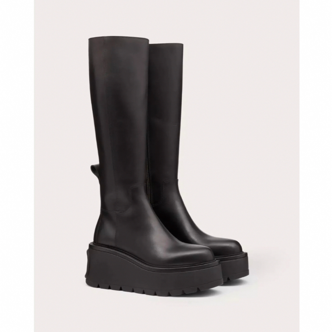 Valentino ユニークフォームカーフスキンブーツ 37