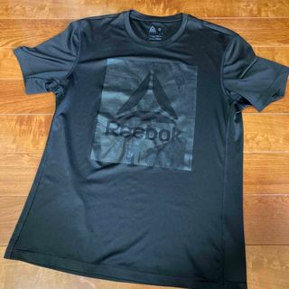 リーボック(Reebok)の黒　半袖Tシャツ(Tシャツ/カットソー(半袖/袖なし))