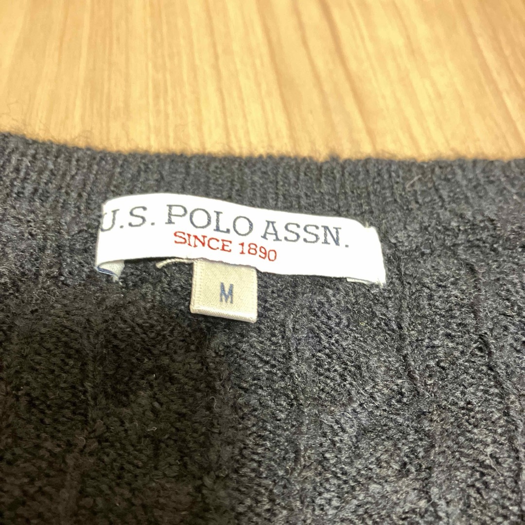 U.S. POLO ASSN.(ユーエスポロアッスン)のU.S.POLO ASSN.　ワンポイントケーブルニット　Mサイズ レディースのトップス(ニット/セーター)の商品写真