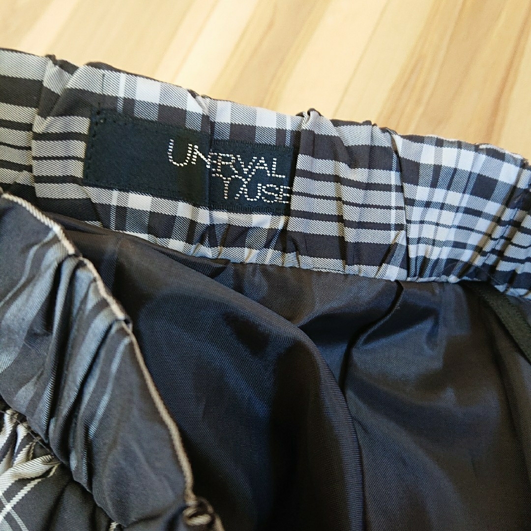 UNIVERVAL MUSE(ユニバーバルミューズ)のユニバーバルミューズ プリーツ スカート レディースのスカート(ひざ丈スカート)の商品写真