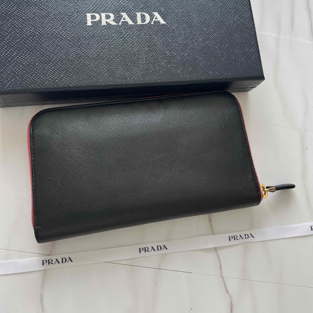 356 美品 PRADA プラダ 長財布 ラウンドファスナー 356 美品 PRADA プラダ 長財布 ラウンドファスナー