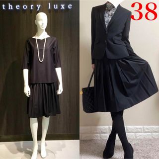 セオリーリュクス(Theory luxe)のtheory luxe 定価2.9万　Executive スカート　黒　38 M(ひざ丈スカート)