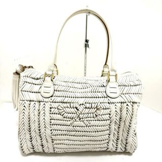 Anya Hindmarch(アニヤハインドマーチ) ハンドバッグ美品  ニーソン 白 編み込み レザー