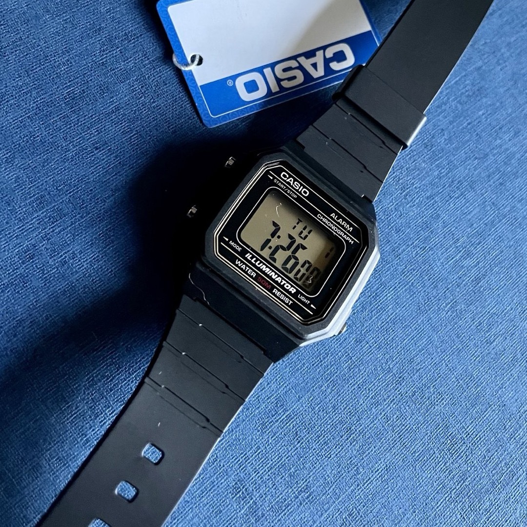 CASIO(カシオ)のカシオ　デジタル腕時計　未使用品　海外モデル　ビッグサイズモデル メンズの時計(腕時計(デジタル))の商品写真