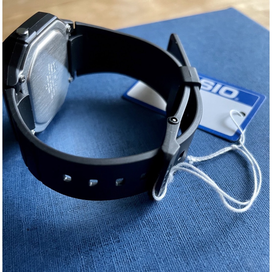CASIO(カシオ)のカシオ　デジタル腕時計　未使用品　海外モデル　ビッグサイズモデル メンズの時計(腕時計(デジタル))の商品写真