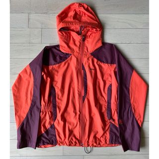 パタゴニア(patagonia)のpatagonia レディースマウンテンパーカー(登山用品)