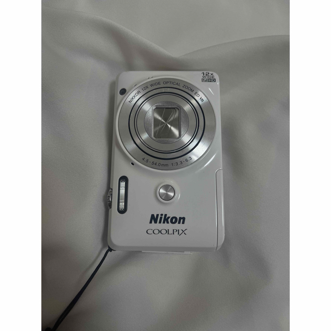 Nikon(ニコン)のnikon ニコン coolpix デジカメ コンデジ S6900 スマホ/家電/カメラのカメラ(コンパクトデジタルカメラ)の商品写真