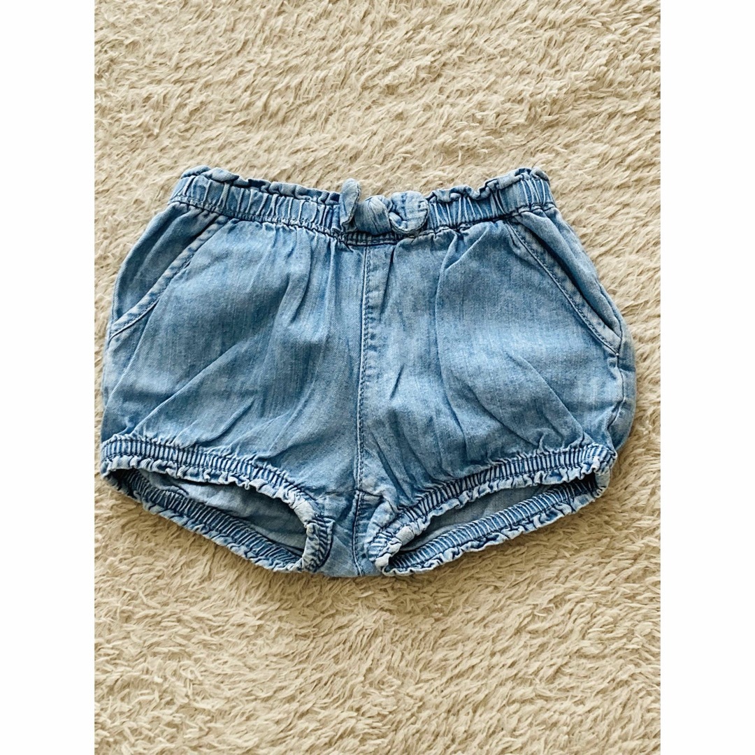 GAP(ギャップ)のGAP 赤ちゃん　デニム　男の子　女の子　70 キッズ/ベビー/マタニティのベビー服(~85cm)(パンツ)の商品写真