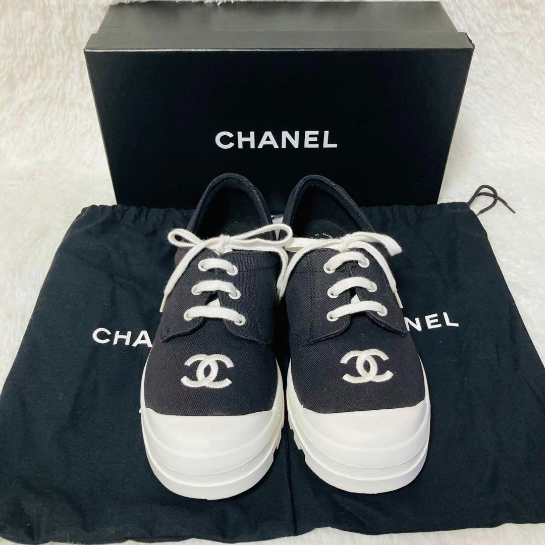 CHANEL(シャネル)の【未使用】シャネル　ローカットスニーカー　厚底　ヴィンテージ　サイズ38 レディースの靴/シューズ(スニーカー)の商品写真