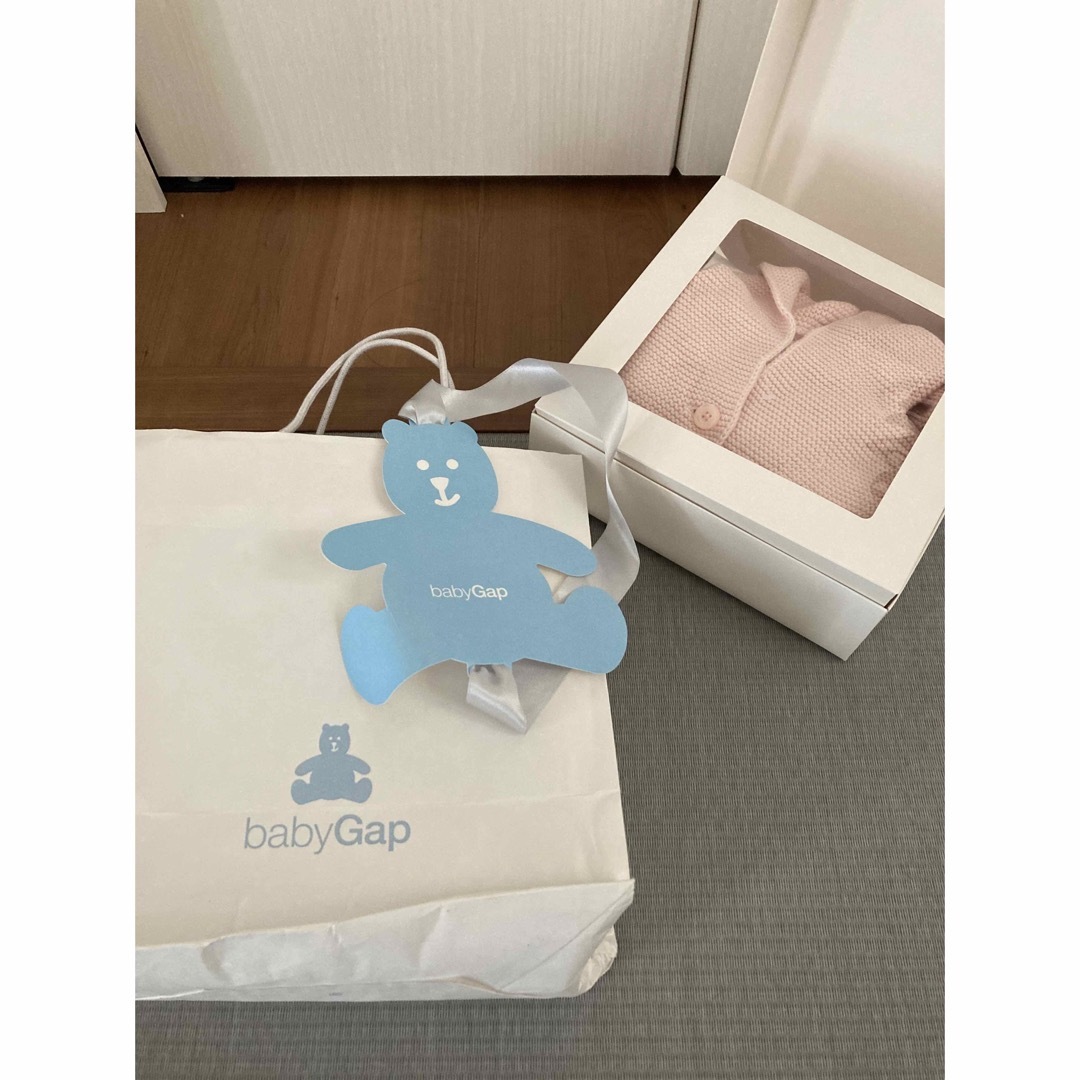 babyGAP(ベビーギャップ)の【新品未使用】ベビーギャップ　ニットカーディガン　くま キッズ/ベビー/マタニティのベビー服(~85cm)(カーディガン/ボレロ)の商品写真