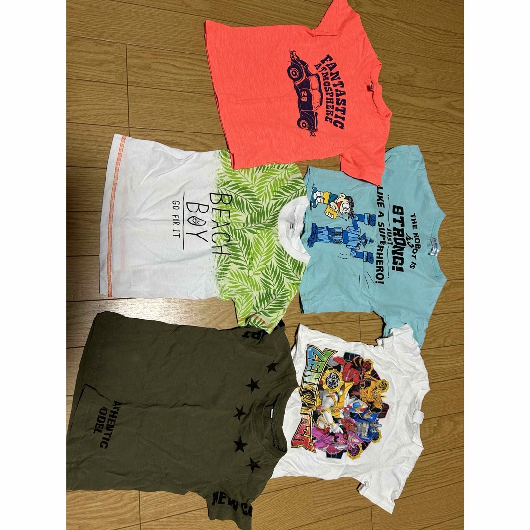 Tシャツ100 キッズ/ベビー/マタニティのキッズ服男の子用(90cm~)(Tシャツ/カットソー)の商品写真