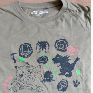 ユニクロTシャツ　ポケモン