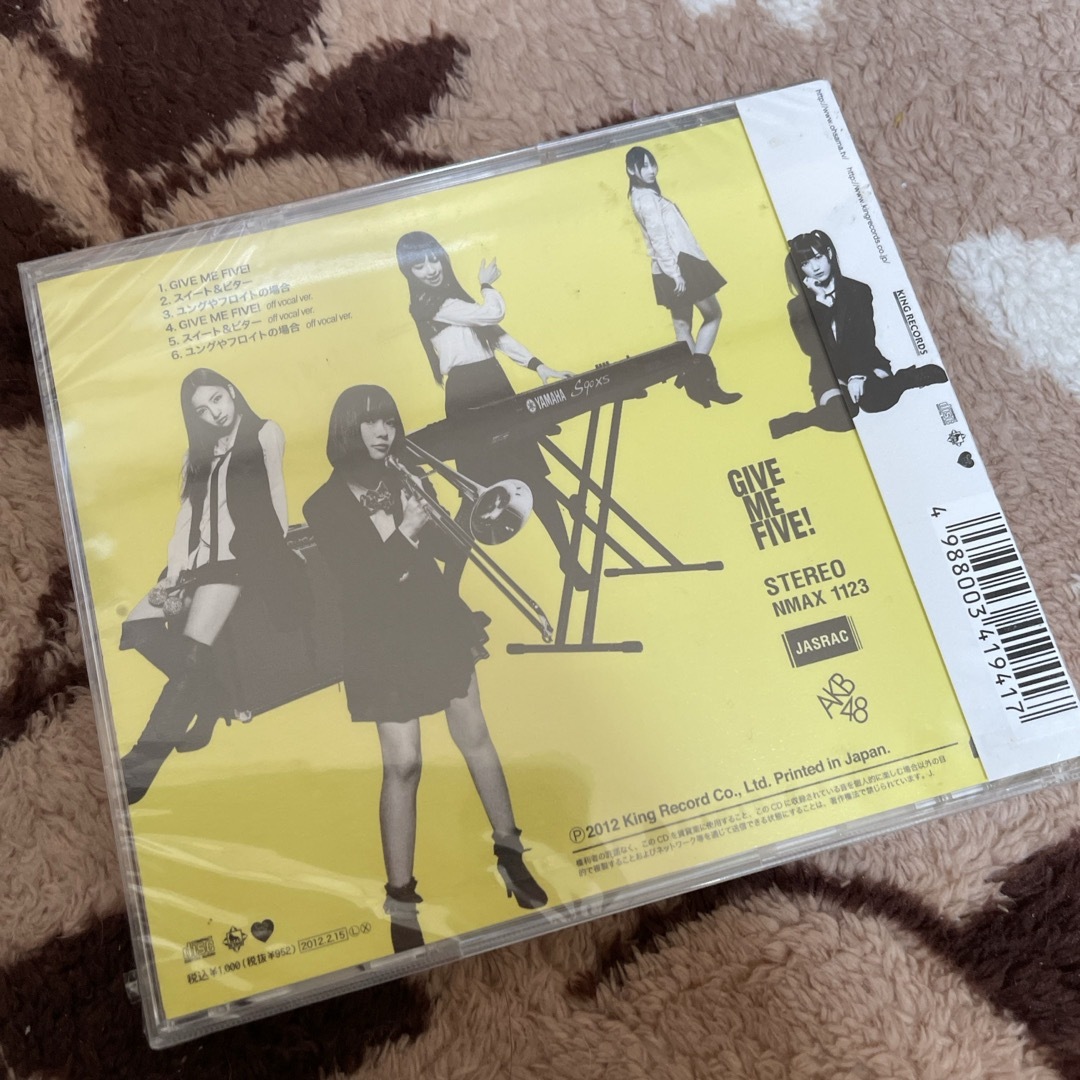 GIVE ME FIVE ! AKB48 エンタメ/ホビーのCD(ポップス/ロック(邦楽))の商品写真