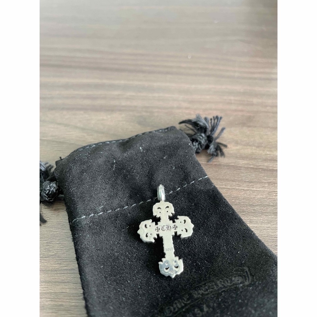 Chrome Hearts(クロムハーツ)のクロムハーツ　フィリグリークロスチャーム メンズのアクセサリー(ネックレス)の商品写真