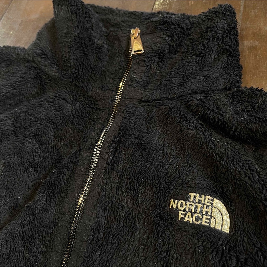 THE NORTH FACE(ザノースフェイス)の【THE NORTH FACE ノースフェイス】ボアフリースジャケット　金刺繍 レディースのトップス(その他)の商品写真