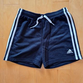 adidas - adidas　ショーパン　150cm