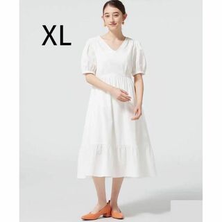 ジーユー(GU)の新品 Vネックティアードワンピースドレス コットン素材 白色 大きいサイズ XL(ロングワンピース/マキシワンピース)