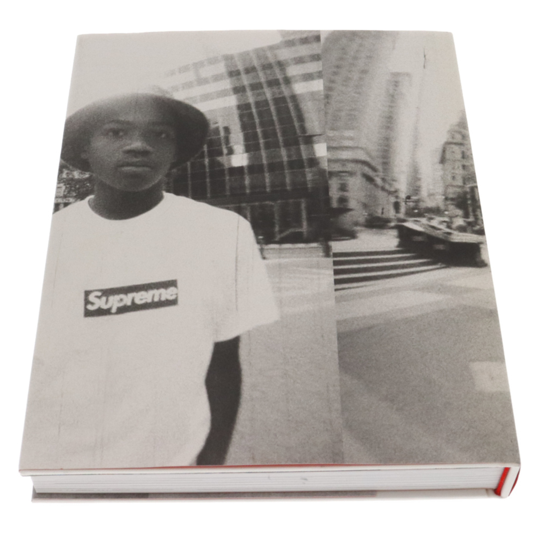 Supreme(シュプリーム)のSUPREME シュプリーム 19SS Vol 2 Bookシュプリーム写真集 ホワイト メンズのアクセサリー(その他)の商品写真