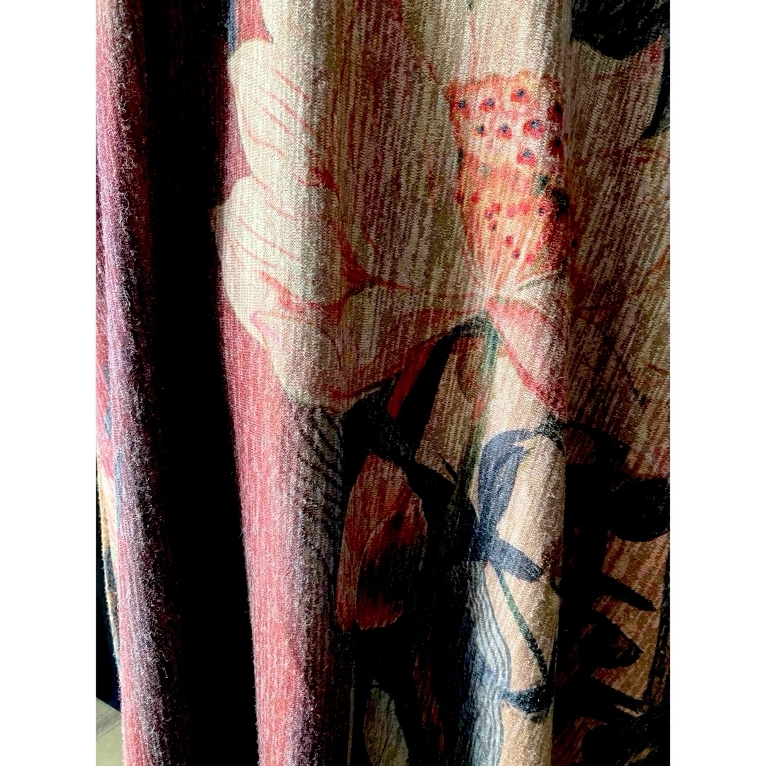 着物の様な色柄のワンピース レディースのワンピース(ロングワンピース/マキシワンピース)の商品写真