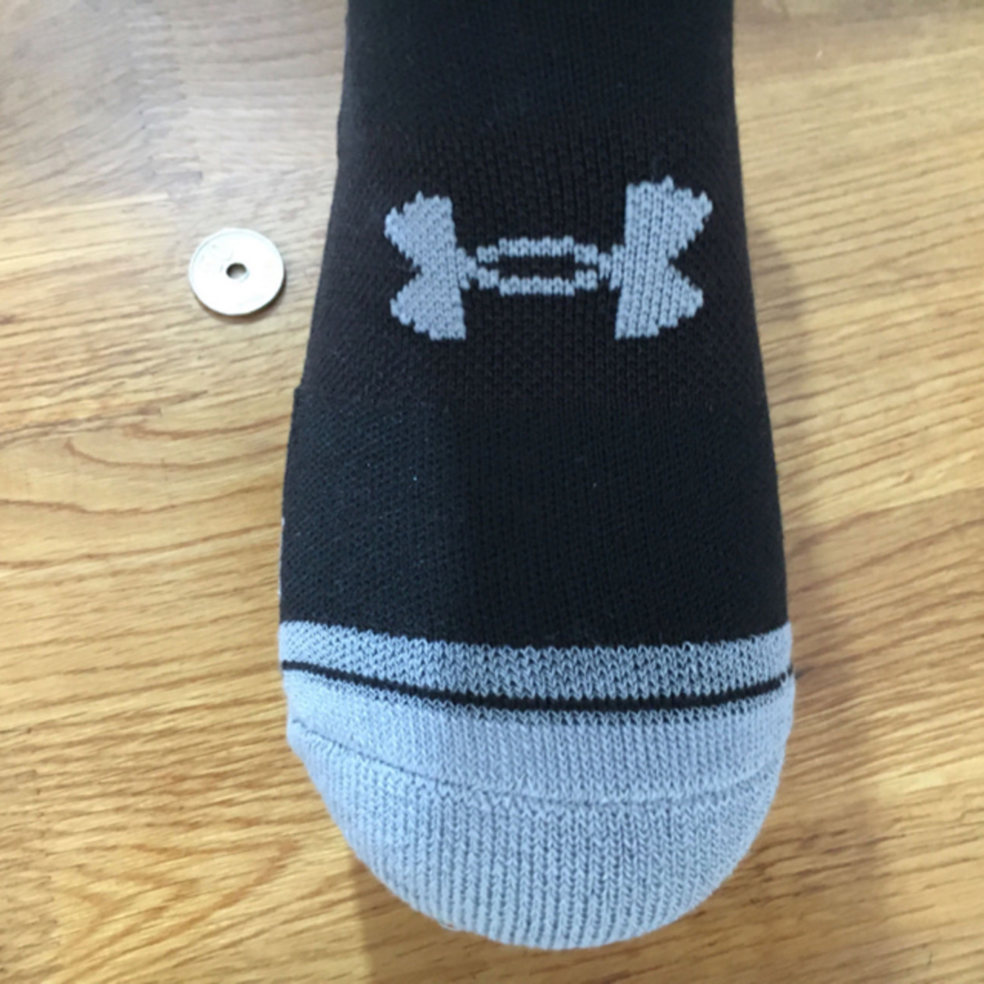 UNDER ARMOUR(アンダーアーマー)の新品アンダーアーマーUNDER ARMOUR メンズソックス4足セット1107 メンズのレッグウェア(ソックス)の商品写真