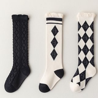 ENDO SOCKS イチゴ&オールブラック子供ハイソックス3点セット(靴下/タイツ)