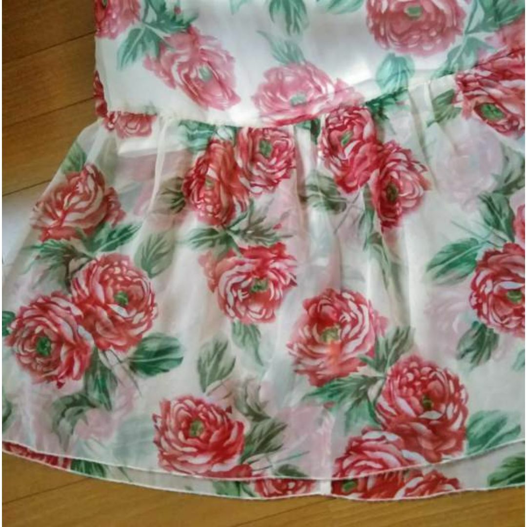 サマードレス　ロング丈　バラの花柄 レディースのワンピース(ロングワンピース/マキシワンピース)の商品写真