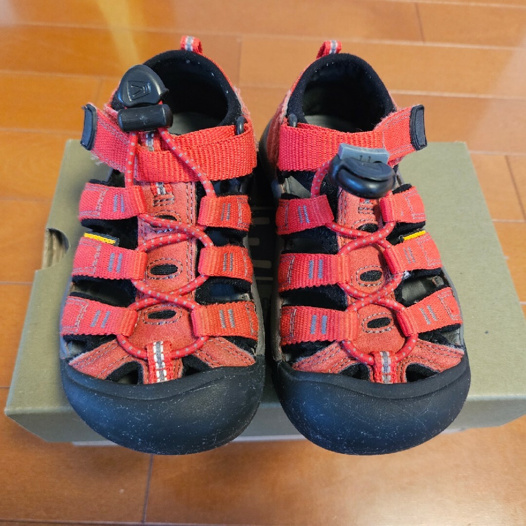 KEEN(キーン)のKEEN サンダル キッズ/ベビー/マタニティのキッズ靴/シューズ(15cm~)(サンダル)の商品写真