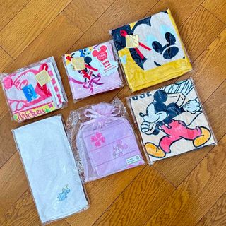 ディズニー(Disney)の新品未使用 タオルハンカチ　まとめ売り　6枚セット　ミッキー　ミニー　ダンボ(ハンカチ)