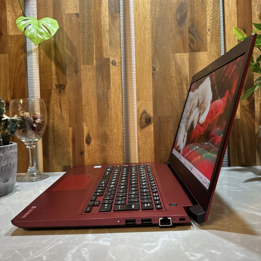 dynabook(ダイナブック)のDynabook P1-S6LP☘️i5第8世代☘️メモ8G☘️SSD256GB スマホ/家電/カメラのPC/タブレット(ノートPC)の商品写真