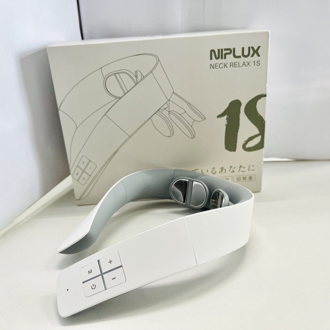 NIPLUX NECK RELAX 1S ネックリラックス  スマホ/家電/カメラの美容/健康(マッサージ機)の商品写真