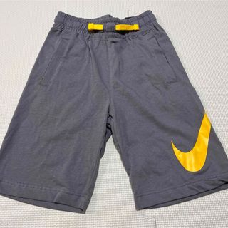 ナイキ(NIKE)の150 Mサイズ　キッズ　ハーフパンツ　ナイキ NIKE(パンツ/スパッツ)