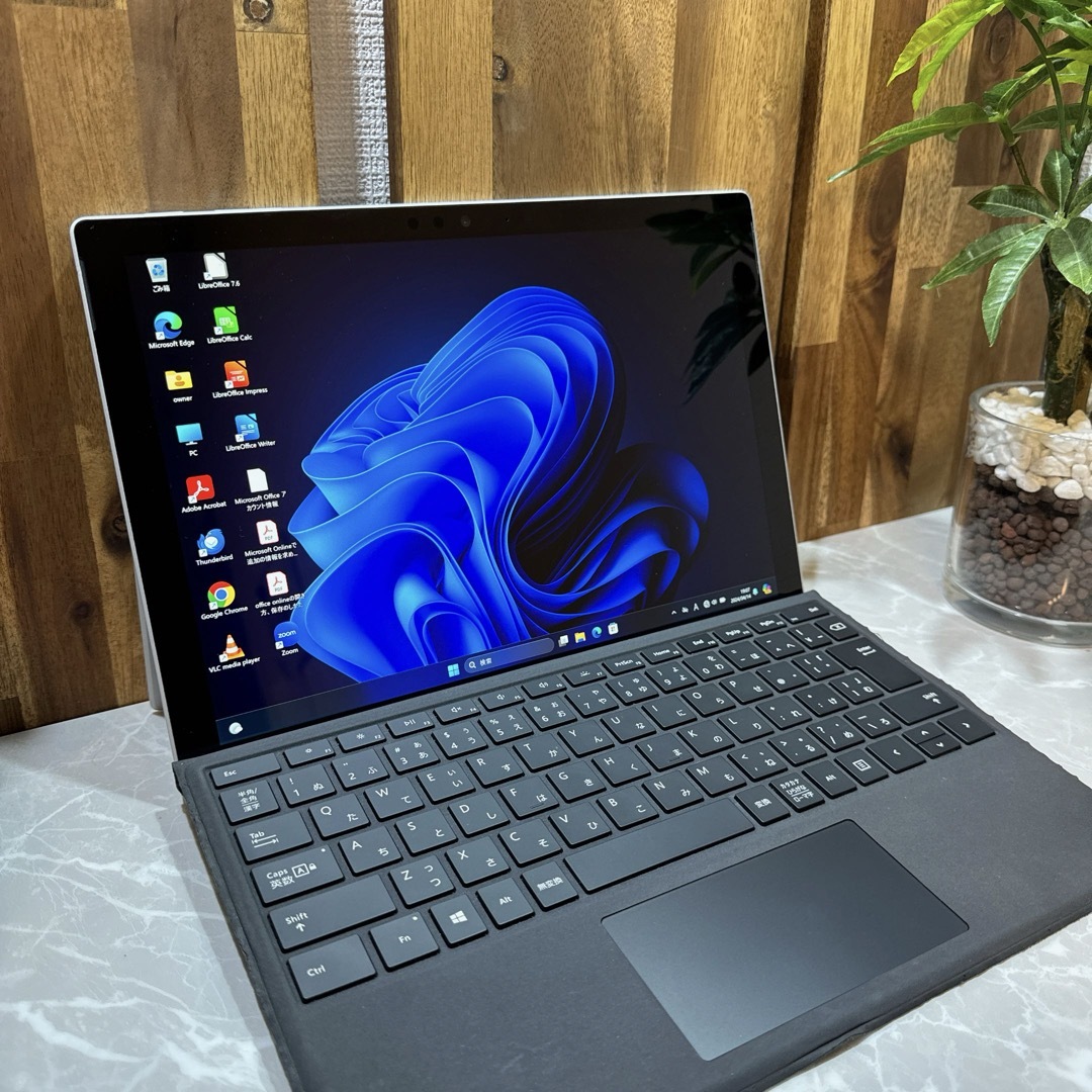 Microsoft(マイクロソフト)のSurface pro 5 LTE☘️i5第7世代☘️SSD256G☘️メ8G スマホ/家電/カメラのPC/タブレット(ノートPC)の商品写真