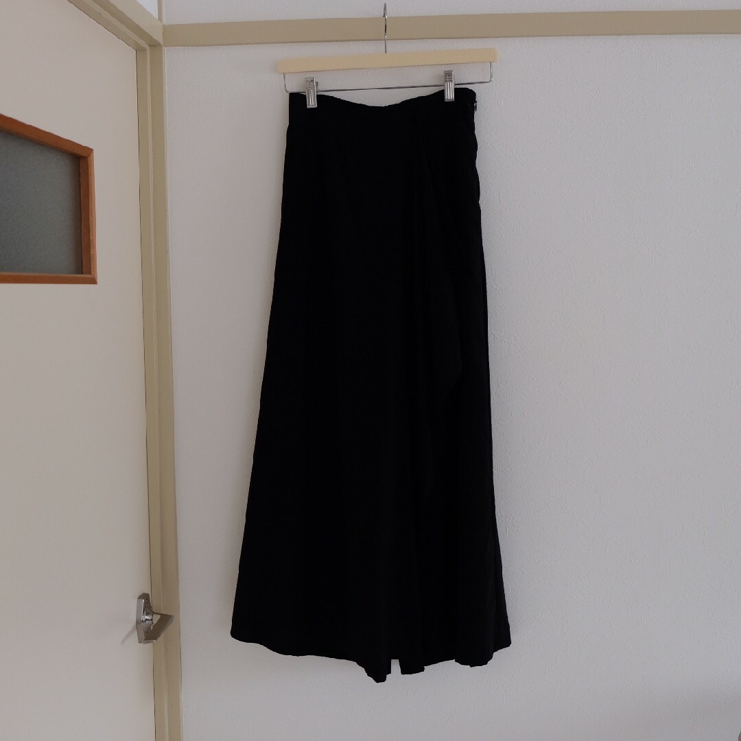 CLANE(クラネ)のMANOF rap frill skirt pants レディースのパンツ(キュロット)の商品写真