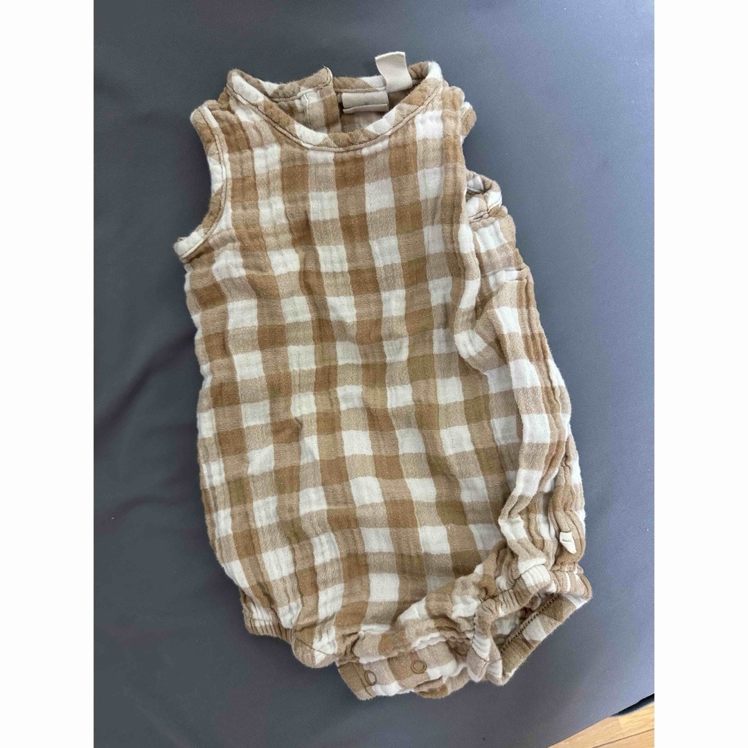 babyGAP(ベビーギャップ)のbaby GAP ロンパース　3-6months キッズ/ベビー/マタニティのベビー服(~85cm)(ロンパース)の商品写真