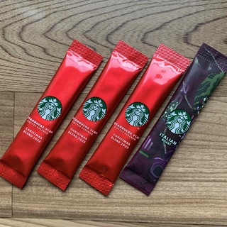 スターバックス(Starbucks)のスターバックス　VIA   クリスマスブレンド　3本　イタリアンロースト　1本(コーヒー)