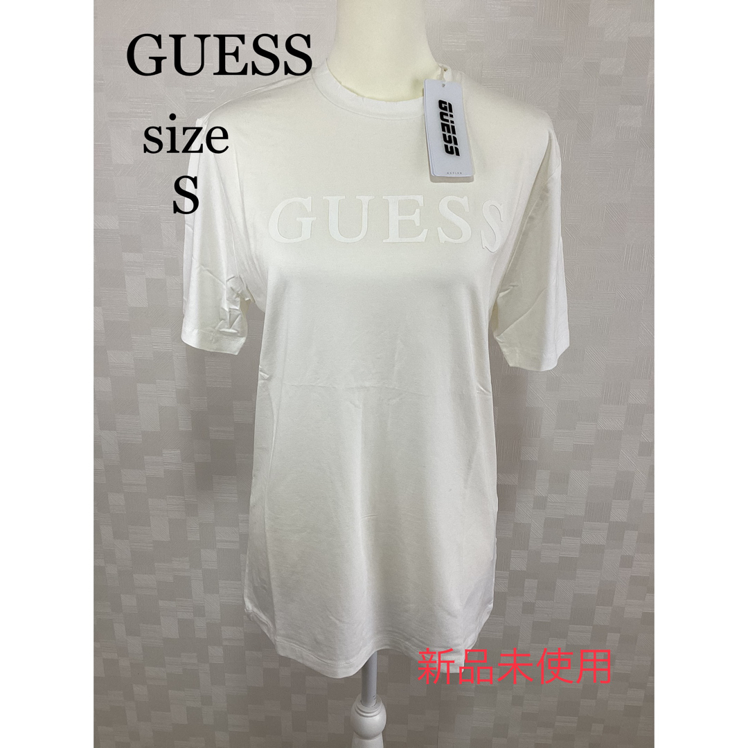 GUESS(ゲス)の★新品未使用タグ付き★　定価4290円　GUESSゲス　男女兼用　Tシャツ レディースのトップス(Tシャツ(半袖/袖なし))の商品写真