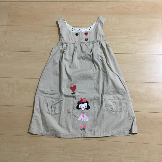 H&M(エイチアンドエム)のH＆Ｍ 女の子ワンピ 👧🏻128 キッズ/ベビー/マタニティのキッズ服女の子用(90cm~)(ワンピース)の商品写真