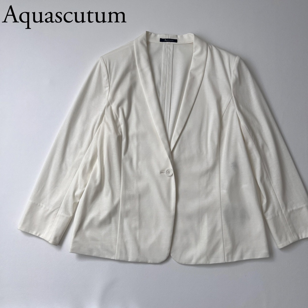 AQUA SCUTUM(アクアスキュータム)の美品　Aquascutum アクアスキュータム　テーラードジャケット　ブレザー レディースのジャケット/アウター(テーラードジャケット)の商品写真