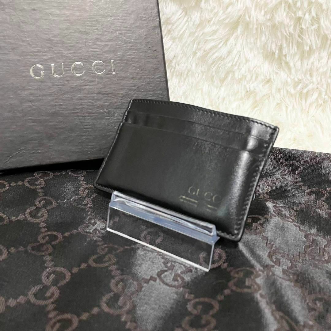 Gucci(グッチ)のGUCCI カードケース　名刺入れ　プリント　オールレザー　パスケース　黒 メンズのファッション小物(名刺入れ/定期入れ)の商品写真