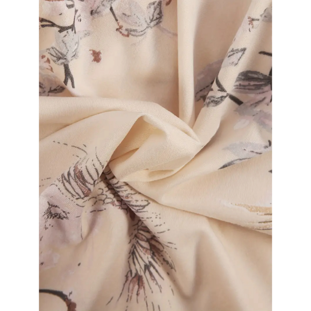 ルームウェア  ワンピース　Mサイズ　アイボリー　花柄　韓国　可愛い　ネグリジェ レディースのルームウェア/パジャマ(ルームウェア)の商品写真