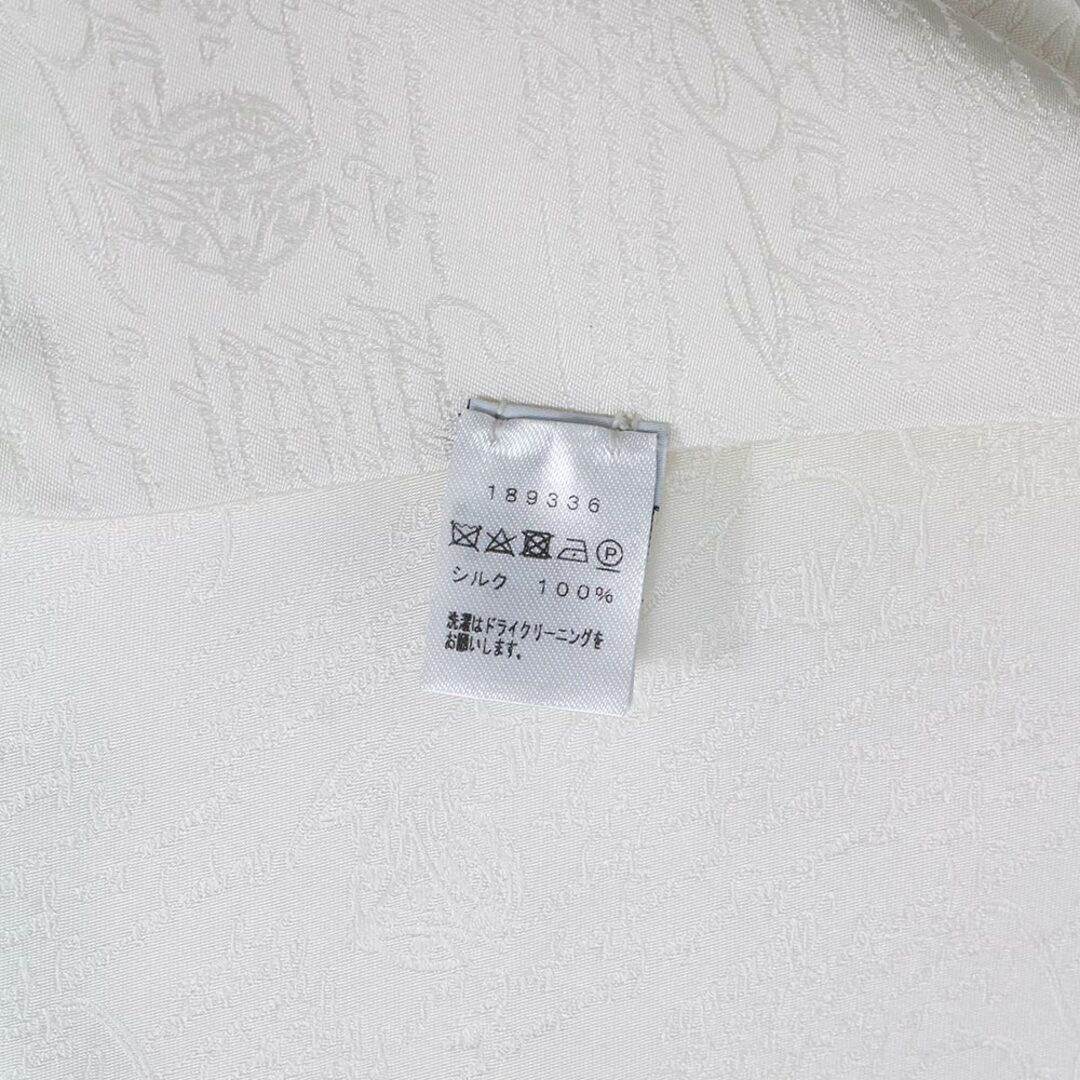 Berluti(ベルルッティ)のベルルッティ カリグラフィ フリンジ スカーフ ストール シルク100％ ホワイト 白 箱付 Berluti（新品・未使用品） メンズのファッション小物(ストール)の商品写真