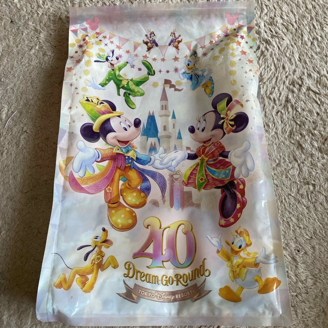 Disney(ディズニー)のディズニー40周年お菓子の袋 エンタメ/ホビーのおもちゃ/ぬいぐるみ(キャラクターグッズ)の商品写真
