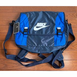 NIKE - 新品タグ付き2006年 NIKE y2k メッセンジャーバッグ ショルダーバッグ