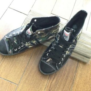 ヴィジョン ストリート ウェア(VISION STREET WEAR)のVISION STREET WEAR CANVAS HIカモフラ(スニーカー)