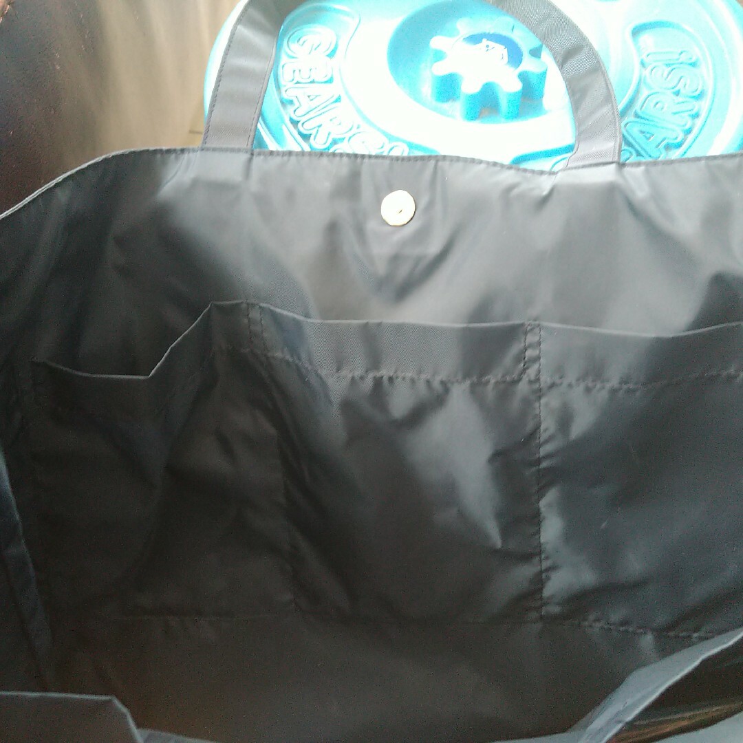 紺無地　バッグ　手提げ　大容量　A4サイズ可　リボン付き レディースのバッグ(トートバッグ)の商品写真
